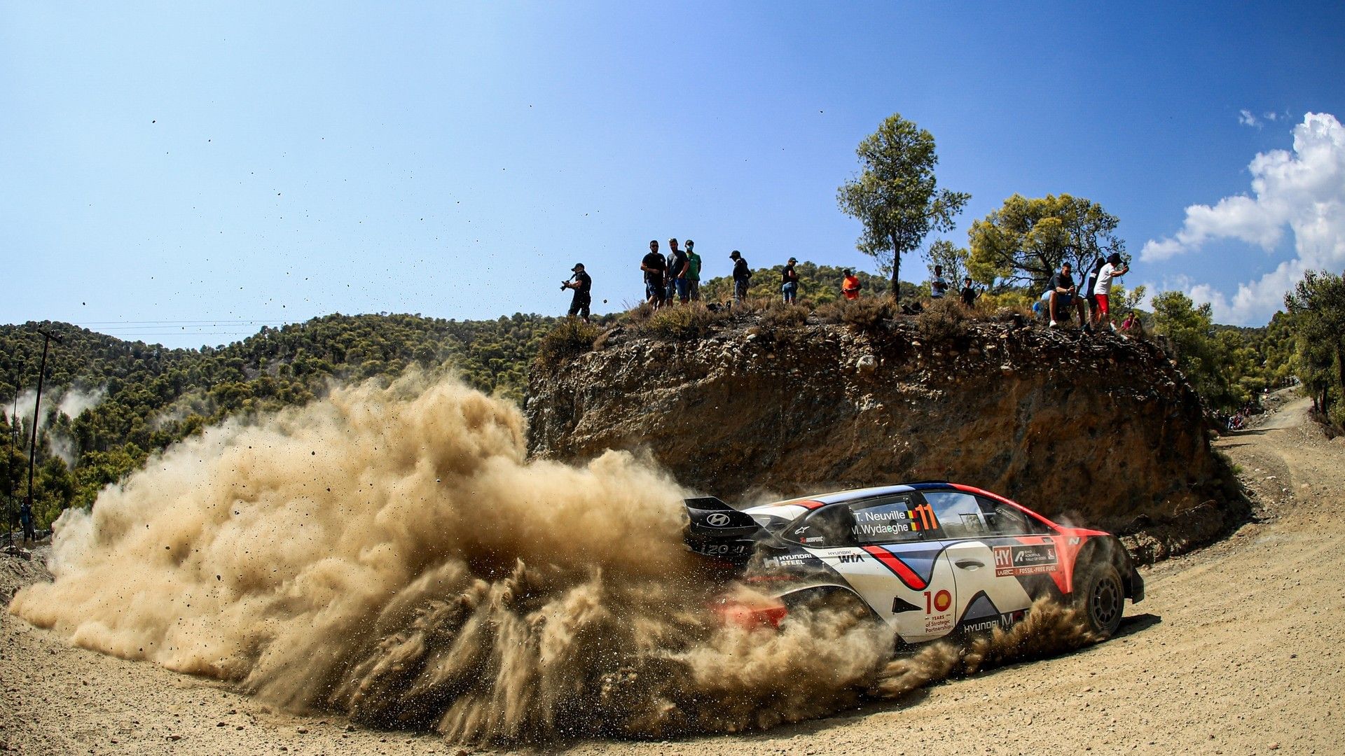 WRC : Thierry Neuville gagne l'Acropole et se rapproche du titre mondial