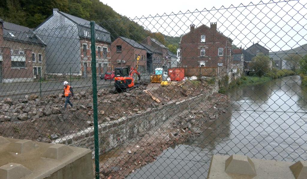 Dépression Kirk : 8 chantiers de réfection des berges de la Hoëgne et de la Vesdre à l'arrêt