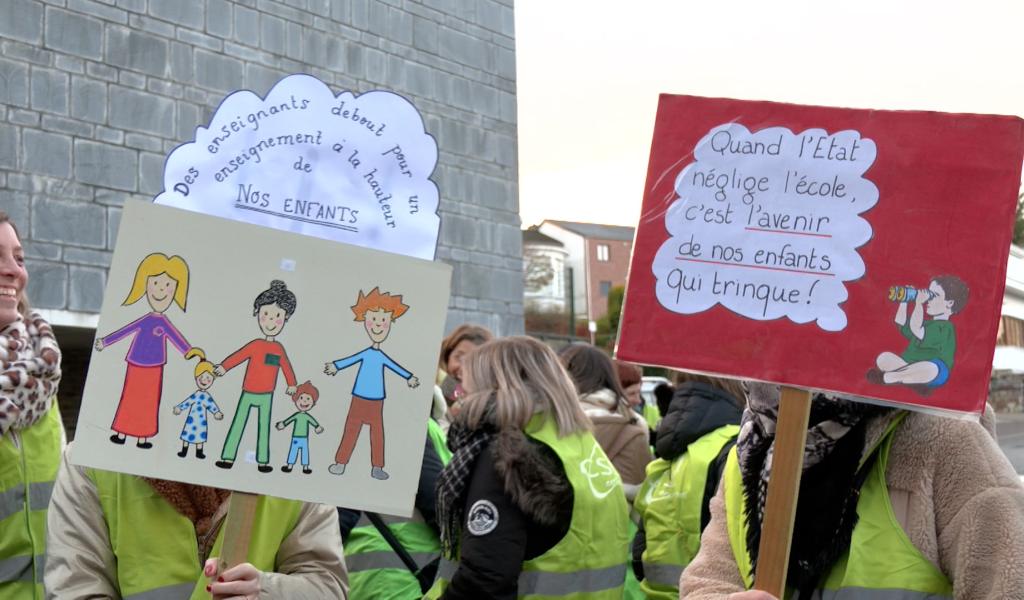 Grève des enseignants : tous mobilisés pour leur avenir!