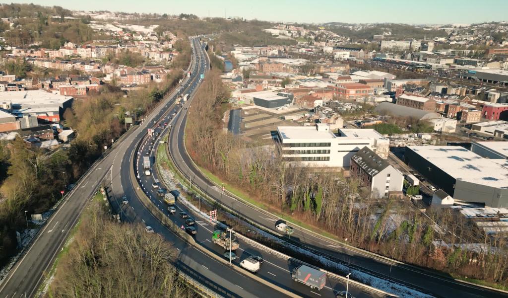 Déjà des embarras de circulation à hauteur du viaduc de Lambermont