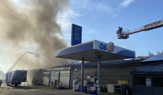 Important incendie dans une carrosserie à Plombières : 2 blessés légers