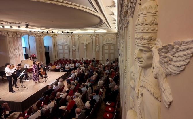 La musique de chambre envoûte l'Abbaye de Stavelot jusqu'au 14 août