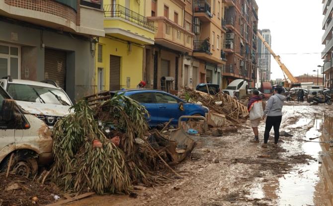 Inondations en Espagne:  la solidarité au-delà des frontières