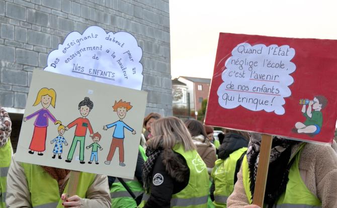 Grève des enseignants : tous mobilisés pour leur avenir!